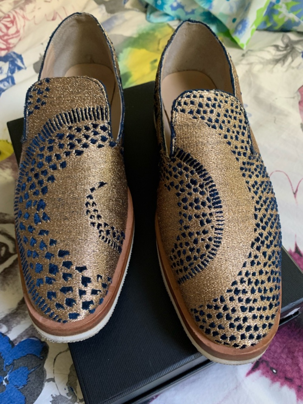 Free People gold/navy metallic loafers size 10/41